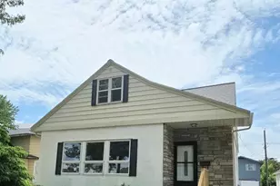 2613 3rd Ave W, Hibbing, MN 55746 - Photo 1