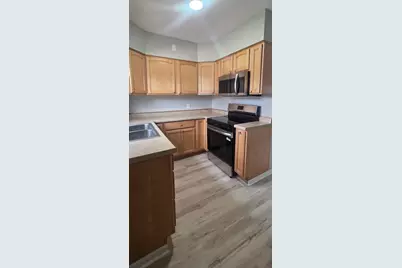 2613 3rd Avenue W, Hibbing, MN 55746 - Photo 2