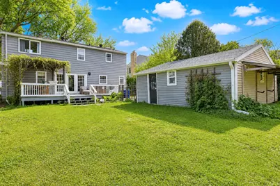 823 Memorial Parkway SW, Rochester, MN 55902 - Photo 2