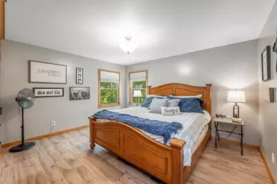 11990 380th Avenue, Blue Earth, MN 56013 - Photo 20