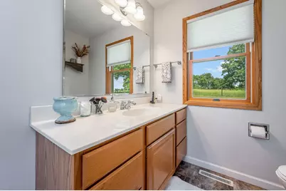 11990 380th Avenue, Blue Earth, MN 56013 - Photo 16