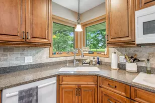 11990 380th Ave, Blue Earth, MN 56013 - Photo 4
