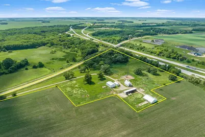 11990 380th Avenue, Blue Earth, MN 56013 - Photo 2