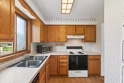 1113 Polk Street S, Shakopee, MN 55379 - Photo 12