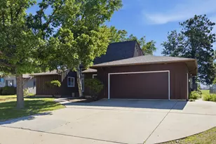 2504 18th St S, Moorhead, MN 56560 - Photo 1