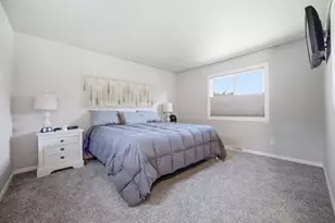2504 18th St S, Moorhead, MN 56560 - Photo 16