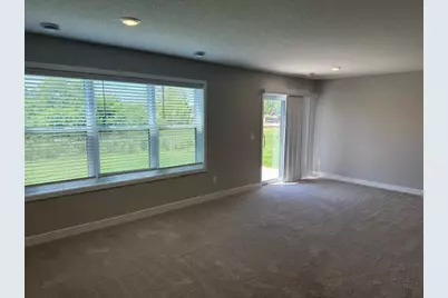 10547 Robinwood Road, Chaska, MN 55318 - Photo 6