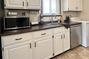 2209 Mayfair Rd, Golden Valley, MN 55427 - Photo 6