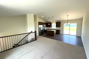 2512 341st Ave NW, Cambridge, MN 55008 - Photo 4