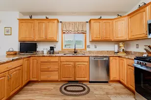 3322 Jackson Street S, Fargo, ND 58104 - Photo 12