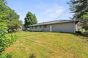 3815 Douglas Dr N, Crystal, MN 55422 - Photo 14