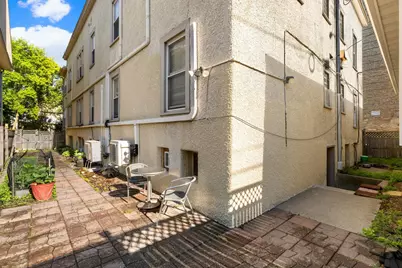 2011 Emerson Avenue S #202, Minneapolis, MN 55405 - Photo 20