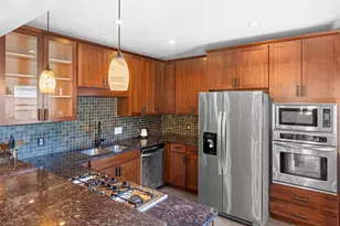 2011 Emerson Ave S, Minneapolis, MN 55405 - Photo 12