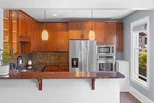 2011 Emerson Ave S, Minneapolis, MN 55405 - Photo 12