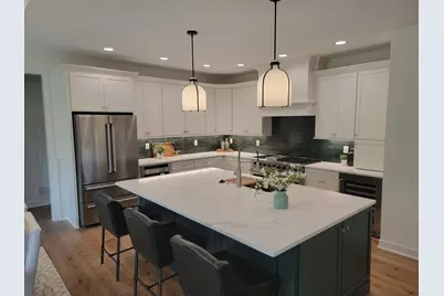 18 Balsam Lane N, Plymouth, MN 55441 - Photo 2