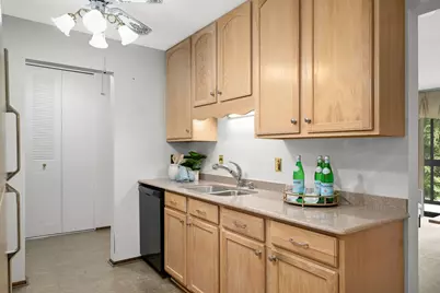 4360 Brookside Court #218, Edina, MN 55436 - Photo 8