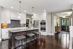 264 Benton Ave, Wayzata, MN 55391 - Photo 12