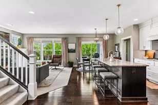 264 Benton Ave, Wayzata, MN 55391 - Photo 4