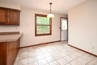217 13th Avenue S, Onalaska, WI 54650 - Photo 6