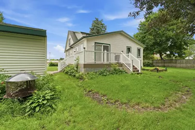 1113 State Street N, Waseca, MN 56093 - Photo 6