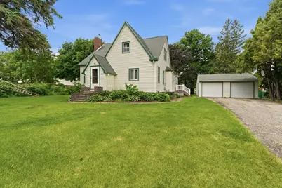 1113 State Street N, Waseca, MN 56093 - Photo 4