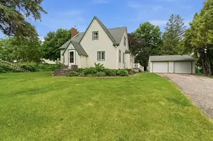 1113 State St N, Waseca, MN 56093 - Photo 4