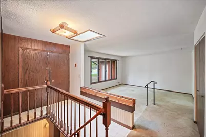 13009 Lakeview Drive, Burnsville, MN 55337 - Photo 8