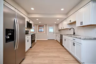 520 Hamilton St, Winona, MN 55987 - Photo 12