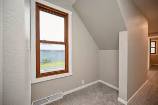 520 Hamilton St, Winona, MN 55987 - Photo 10