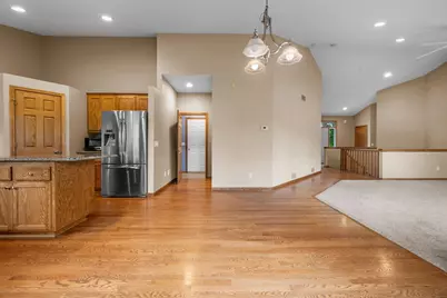 3878 Arlington Drive, Woodbury, MN 55129 - Photo 18