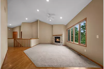 3878 Arlington Drive, Woodbury, MN 55129 - Photo 4