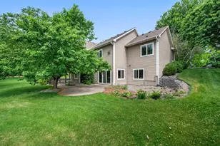 3878 Arlington Dr, Woodbury, MN 55129 - Photo 70