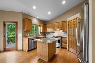 3878 Arlington Dr, Woodbury, MN 55129 - Photo 20