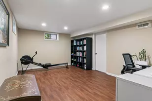 559 Tanglewood Dr, Shoreview, MN 55126 - Photo 20