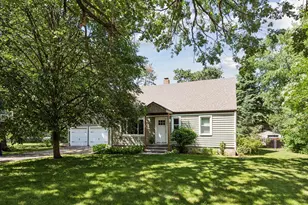 559 Tanglewood Dr, Shoreview, MN 55126 - Photo 32