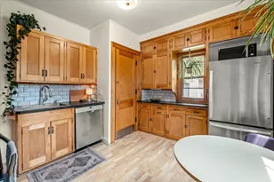 1388 Simpson St, Saint Paul, MN 55108 - Photo 16