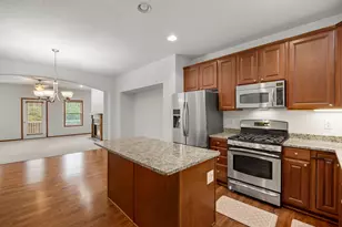 4022 Cedar Grove Ln, Eagan, MN 55122 - Photo 10