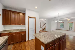 4022 Cedar Grove Ln, Eagan, MN 55122 - Photo 12