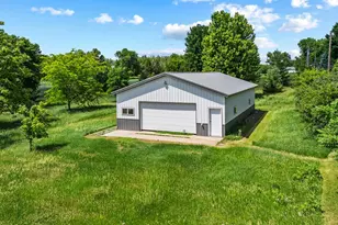 207 S Lake St, Belview, MN 56214 - Photo 6