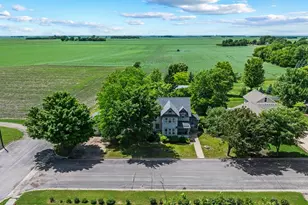 207 S Lake St, Belview, MN 56214 - Photo 16