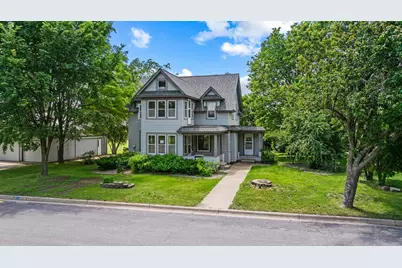 207 S Lake Street, Belview, MN 56214 - Photo 1