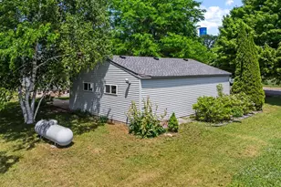 207 S Lake St, Belview, MN 56214 - Photo 20