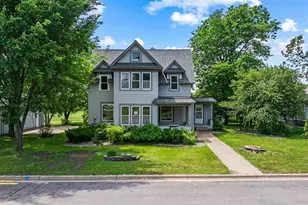 207 S Lake St, Belview, MN 56214 - Photo 2