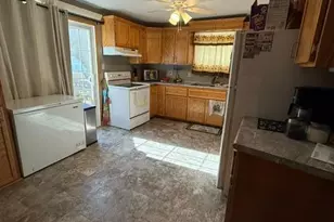 109 S Griffin St, Lakefield, MN 56150 - Photo 6