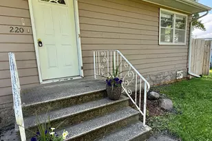 220 S 4th St, Bird Island, MN 55310 - Photo 18