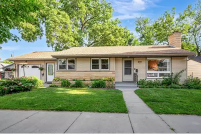 506 W Wheeler Avenue, North Mankato, MN 56003 - Photo 2