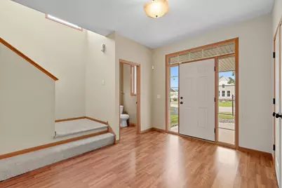 11333 Ivywood Trail, Woodbury, MN 55129 - Photo 4