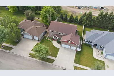 965 18th Avenue Circle N, Moorhead, MN 56560 - Photo 2