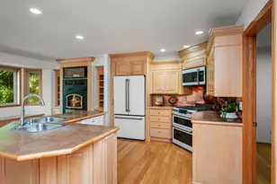 2015 Upton Ave S, Minneapolis, MN 55405 - Photo 10