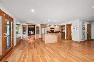 2015 Upton Ave S, Minneapolis, MN 55405 - Photo 8